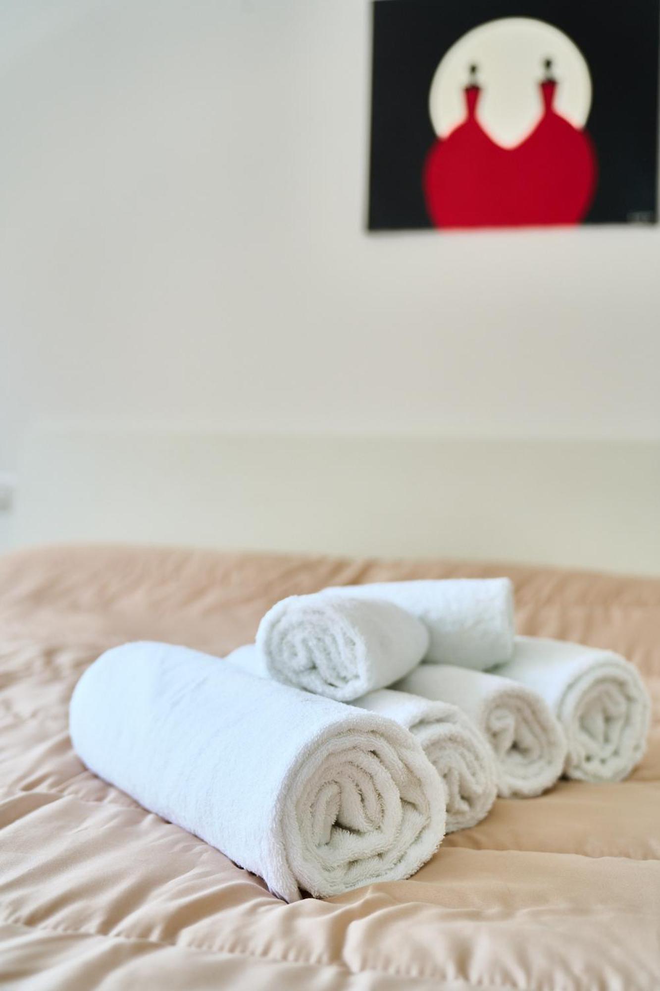 Casa Rosita Apartment คาร์บอเนีย ภายนอก รูปภาพ